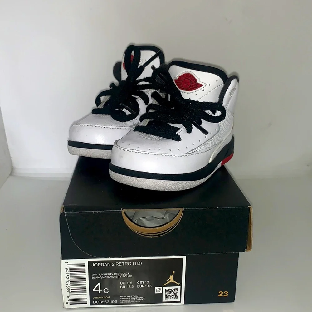 Jordan 2 Retro - Picture 3 of 5